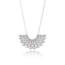 Load image into Gallery viewer, aika näyttävä hopea kaulakoru lumoava