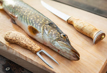 Lataa kuva Galleria-katseluun, Kalapiikki, visakoivu, ruostumaton teräs, Arctic Legend