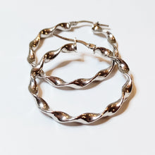 Load image into Gallery viewer, Silver spiral rings