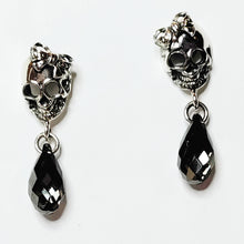 Load image into Gallery viewer, Skull with bow / Swarovski crystals, silver