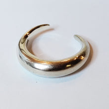 Lataa kuva Galleria-katseluun, Hopeinen sormus 18, Paletti, second hand