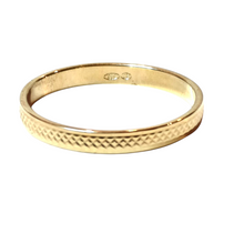 Lataa kuva Galleria-katseluun, Koristeleikattu kultasormus 21- , second hand, käytetty koru, pidetty