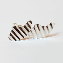 Load image into Gallery viewer, Wavy earrings, silver, second hand