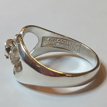 Lataa kuva Galleria-katseluun, Design jewellery E. Granit hopeasormus vuodelta 1970 koko 16,5, second hand