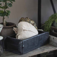 Lataa kuva Galleria-katseluun, Puulaatikko Unique 30x15 cm musta