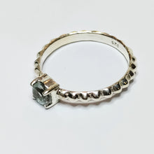 Load image into Gallery viewer, Silver ring with genuine topaz 18
