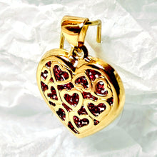 Lataa kuva Galleria-katseluun, Pinkki-kulta sydänriipus 15x15 hopea