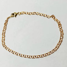 Lataa kuva Galleria-katseluun, Kultainen Bismarck rannekoru, second hand