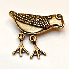 Lataa kuva Galleria-katseluun, Kalevala Hattulanlintu rintaneula, pronssi, second hand
