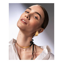 Load image into Gallery viewer, Maininki korvakorut hopea, Lumoava