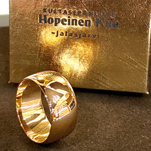 Lataa kuva Galleria-katseluun, Leveä kultasormus 14k, koko 19, second hand