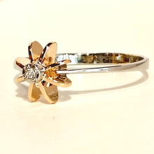 Lataa kuva Galleria-katseluun, 2-värinen sormus / valko- ja keltakulta 18k vuodelta 1979, koko 18-, second hand