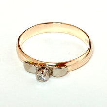 Load image into Gallery viewer, Kaksivärinen 14k timanttisormus 0,03ct v. -95 koko 17,5, second hand