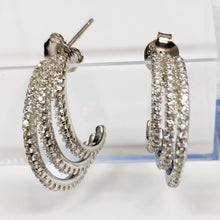 Load image into Gallery viewer, Deluxe rengas hopeinen korvakoru
