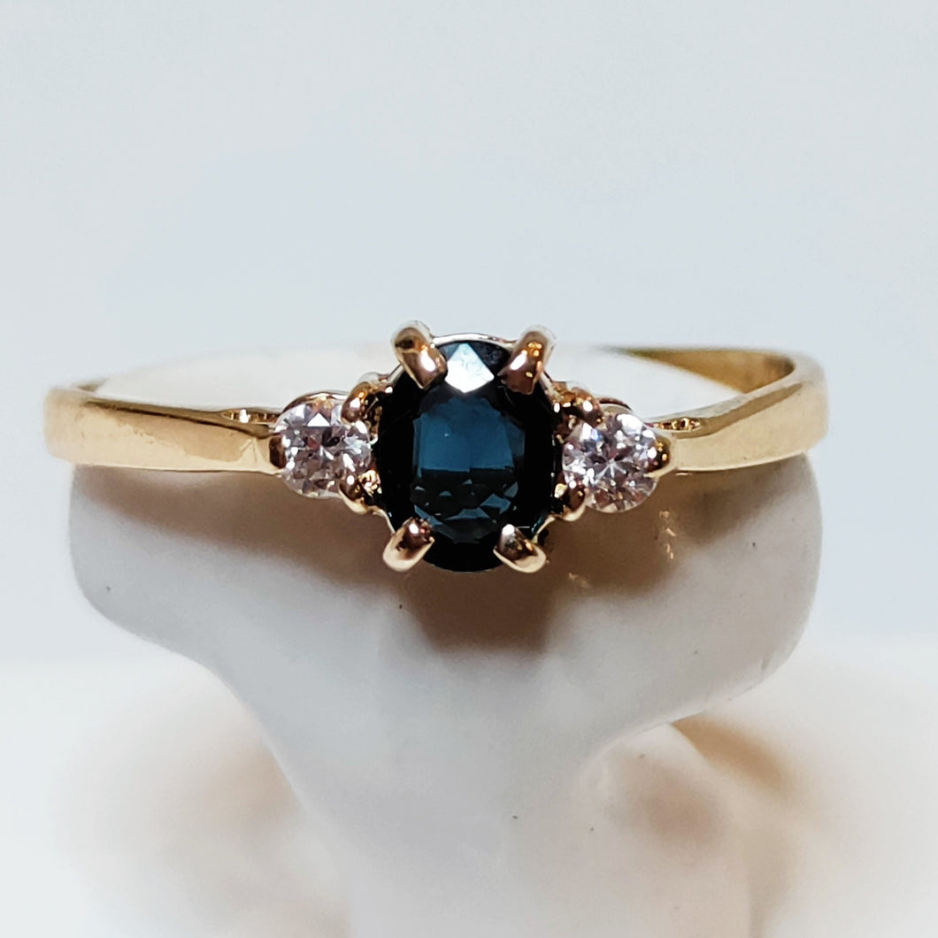 Sinisafiirisormus 14k kulta vuodelta 1998 koko 16, second hand