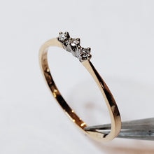 Lataa kuva Galleria-katseluun, Vintage timanttisormus 0,15ct v. 1979, 18k kulta, koko 17,5, second hand vanha käytetty pidetty
