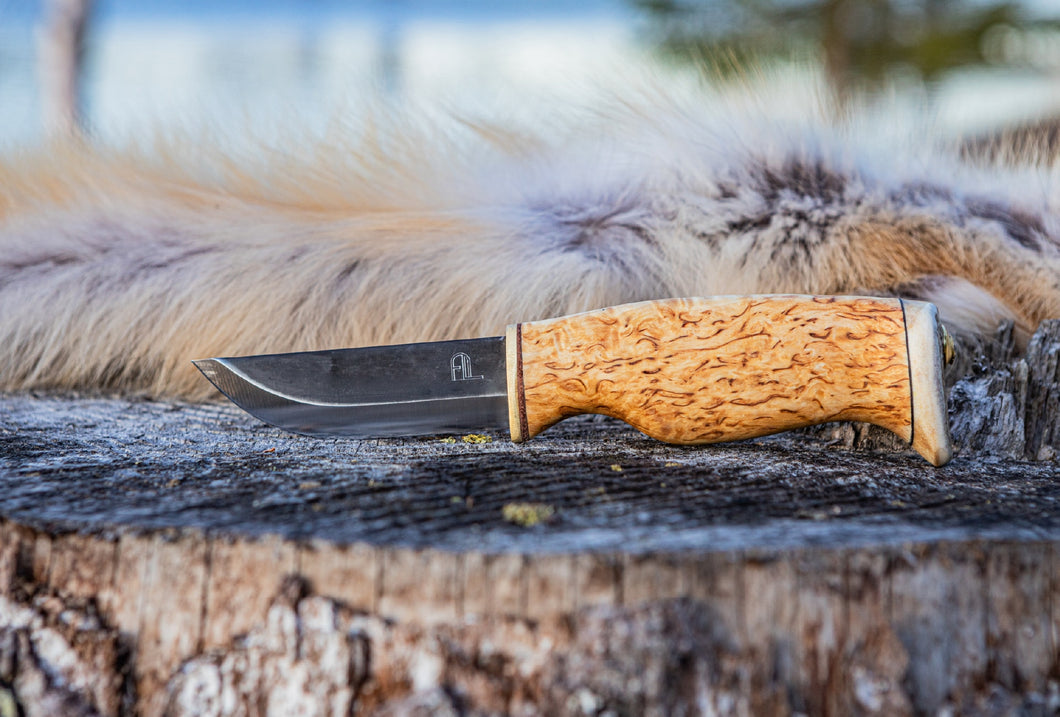 Metsästäjän puukko, visakoivu, hiiliteräs, Arctic Legend
