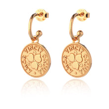 Lataa kuva Galleria-katseluun, Lumoava Penny korvakorut, keltakullattu hopea
