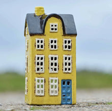 Lataa kuva Galleria-katseluun, Talolyhty Nyhavn 20,5 cm keltainen
