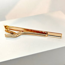 Lataa kuva Galleria-katseluun, Solmioneula, kulta 14K, second hand
