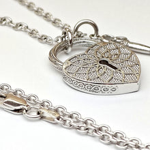 Lataa kuva Galleria-katseluun, Lumoava Aarre kaulakoru 85cm, hopea, Second hand
