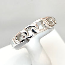 Lataa kuva Galleria-katseluun, Hopeasormus 18,5, second hand
