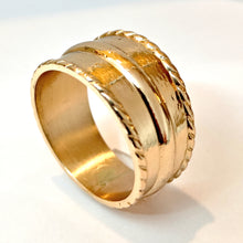 Lataa kuva Galleria-katseluun, Kalevala Karjaan sormus 17-, pronssi, second hand
