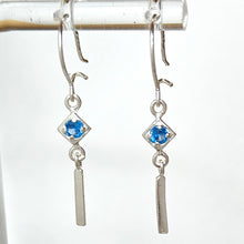 Load image into Gallery viewer, Korvakorut sinisillä kivillä, kotimaiset, second hand
