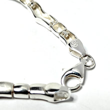 Load image into Gallery viewer, Hopeinen rannekoru 18cm, second hand
