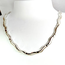 Lataa kuva Galleria-katseluun, Hopeinen kaulakoru 45cm, second hand
