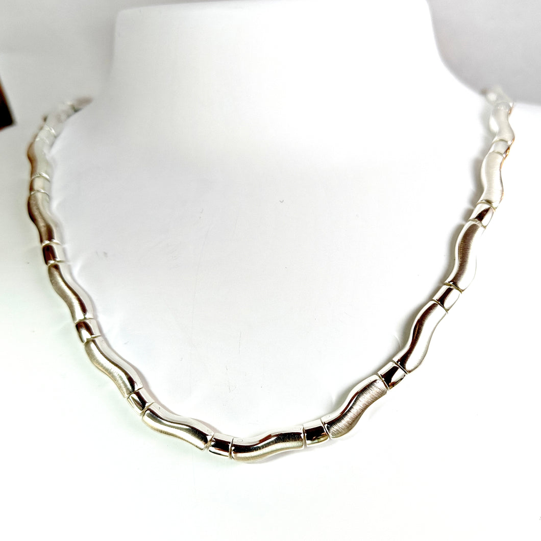 Hopeinen kaulakoru 45cm, second hand