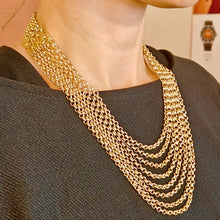 Lataa kuva Galleria-katseluun, Kalevala Hämäläisen emännän juhlakääty, kiillotettu pronssi, second hand
