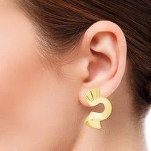 Lataa kuva Galleria-katseluun, Beat of Love – kullatut hopeakorvakorut
