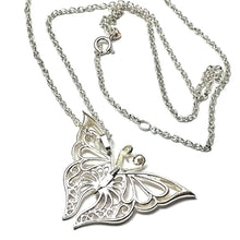 Lataa kuva Galleria-katseluun, Lumoava Neito riipus 42-45cm, hopea, second hand
