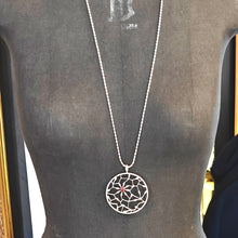 Lataa kuva Galleria-katseluun, Kalevala Carmen iso kaulakoru pitkällä 80cm ketjulla, hopea, second hand
