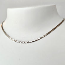 Lataa kuva Galleria-katseluun, Koristeellinen 2mm kaulaketju 45cm, hopea, second hand
