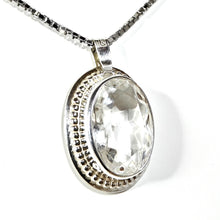 Load image into Gallery viewer, Kotimainen kiviriipus 13x10mm zirkonia, hopea
