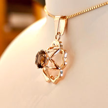 Lataa kuva Galleria-katseluun, Savukvartsi riipus 14k kulta, second hand (ilman ketjua)
