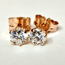 Load image into Gallery viewer, Kultaiset nappikorvakorut 3,5mm zirkoneilla, second hand
